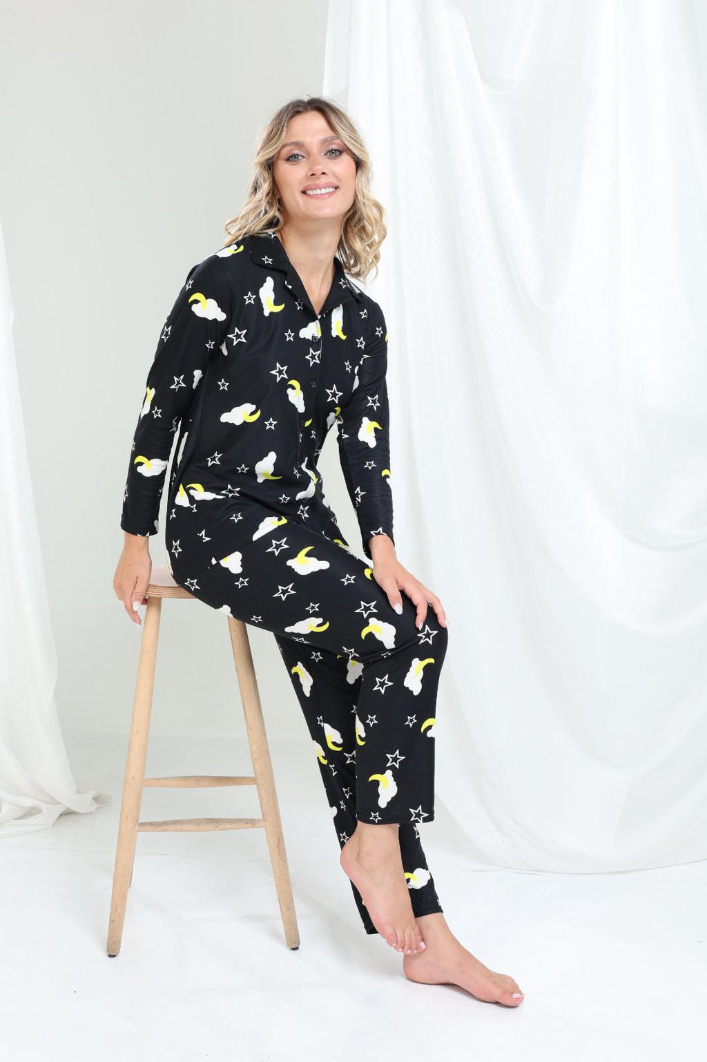 Yıldız ve Bulut Desenli Düğmeli Pijama Takımı - PP08