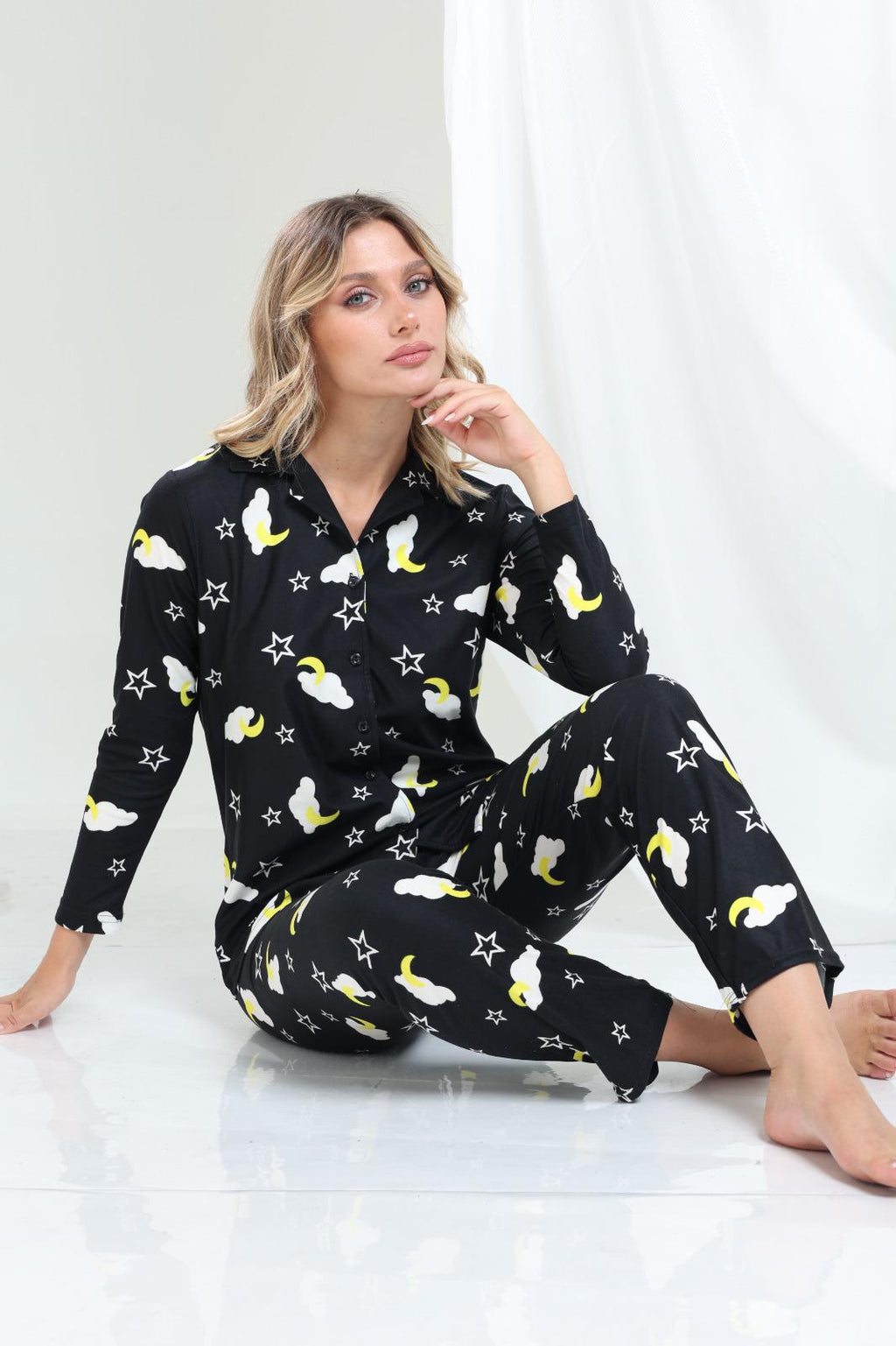 Yıldız ve Bulut Desenli Düğmeli Pijama Takımı - PP08